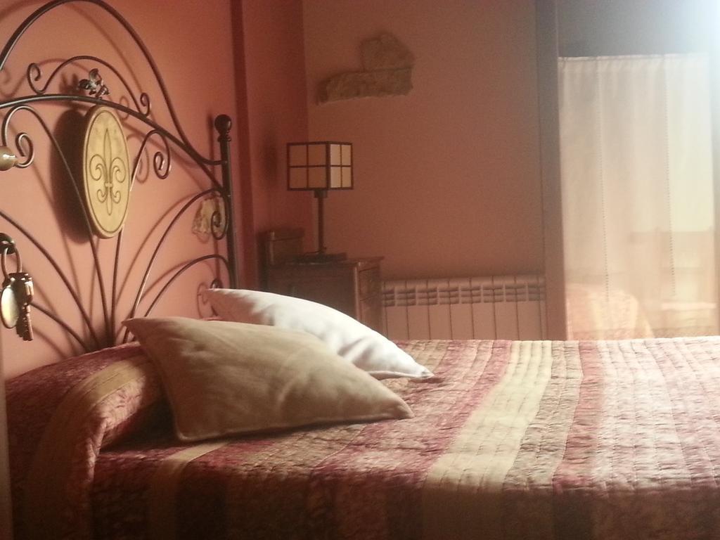 Hotel Rural El Horno De Aliaga Chambre photo